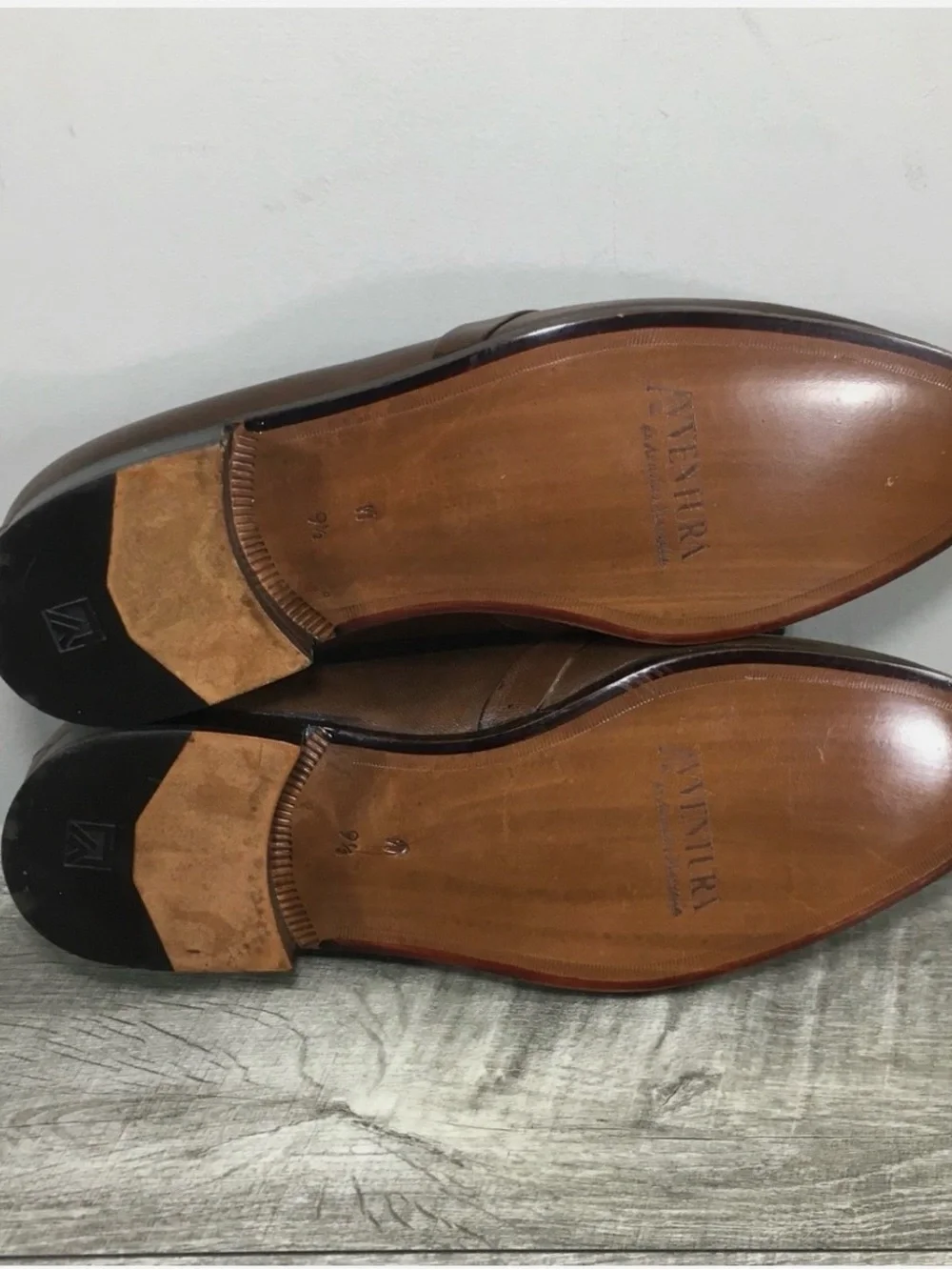Avventura up sale